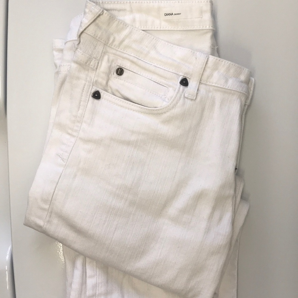 KUT from the cloth white jeans